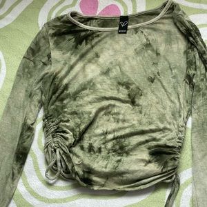 Marbled long sleeve crop top